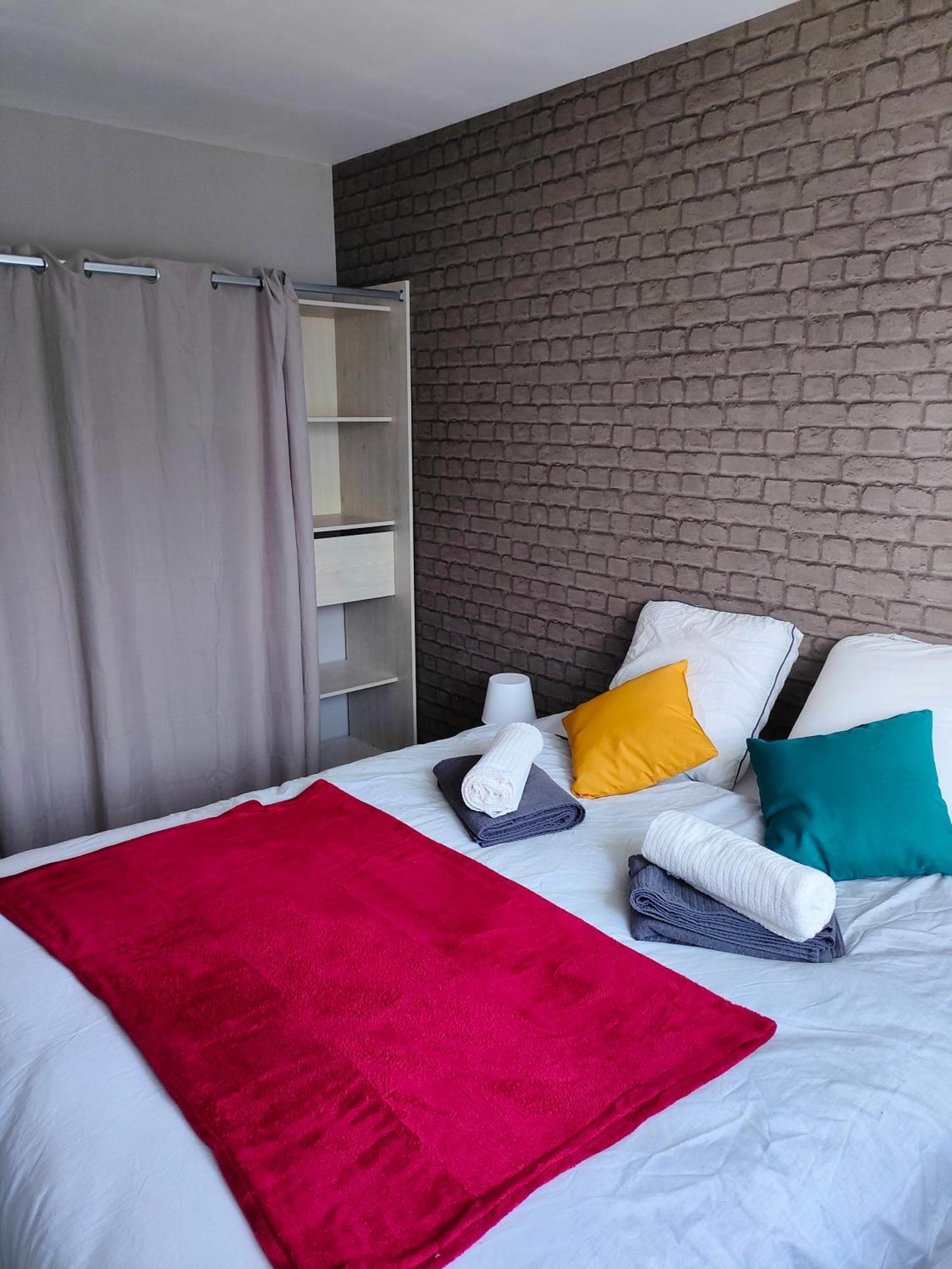 Chaleureux Appartement. Dinan Chambre photo